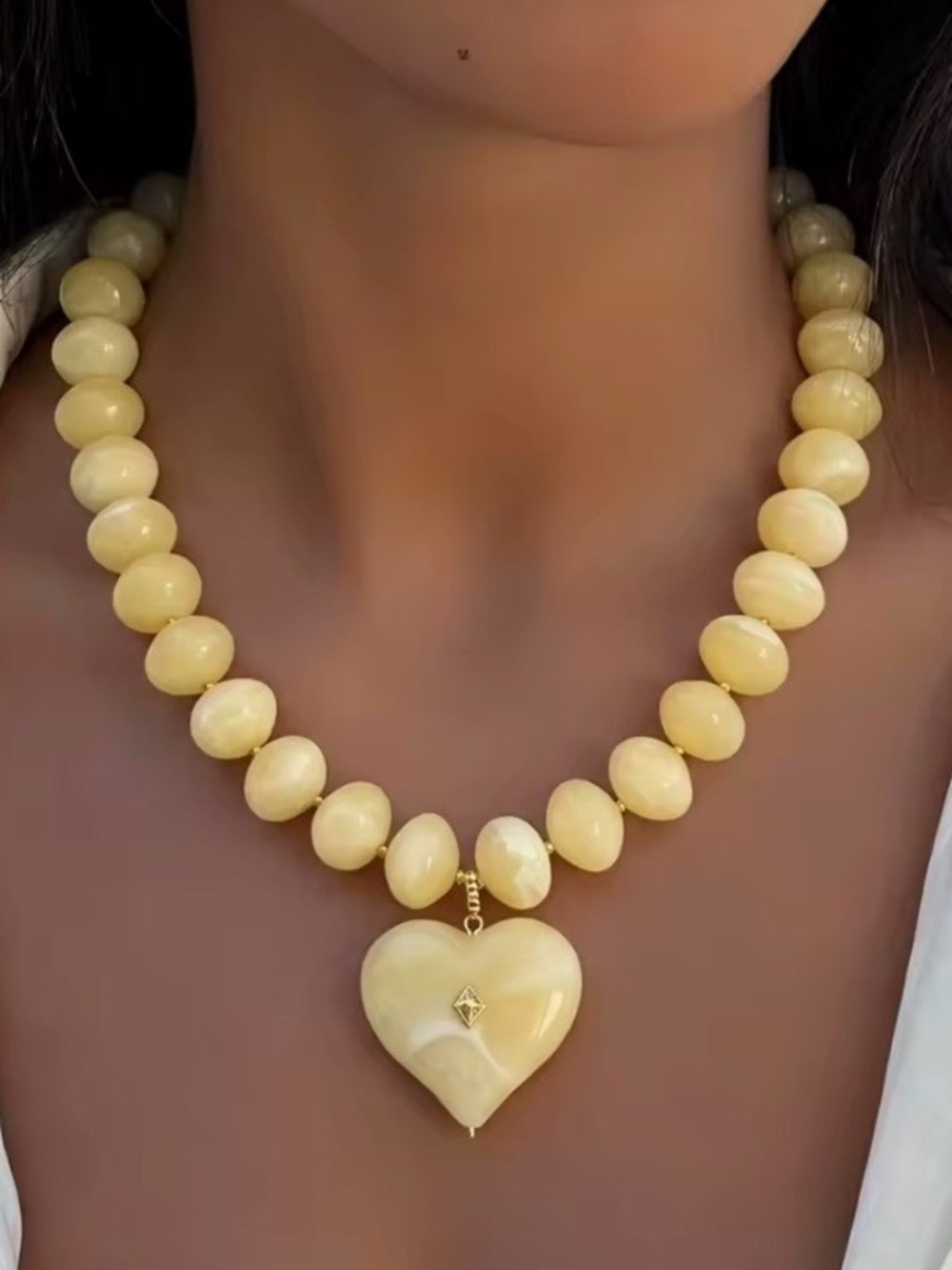 NEW! Beige Heart Pendant Beaded Necklace. Cream Heart necklase A1-30